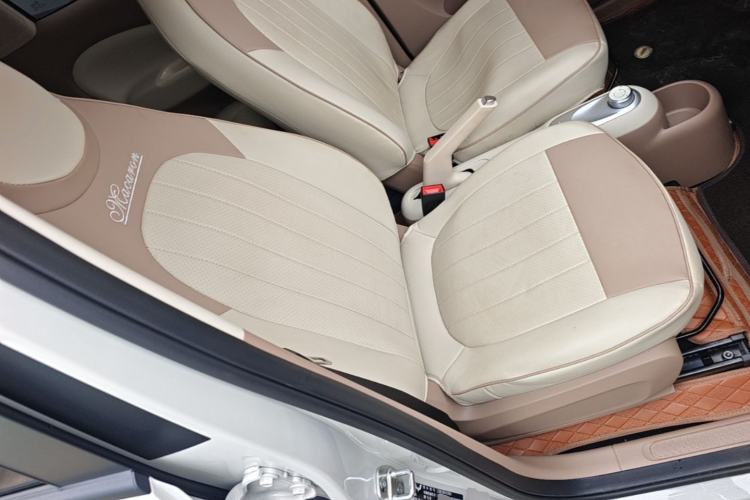Used Wuling Hongguang MINIEV 2025 Four-Door Version Advanced Edition Right Front Seat