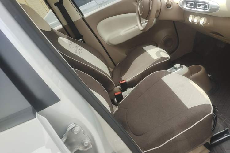 Used Wuling Hongguang MINIEV 2025 Four-Door Version Zhenxiang+ Edition Right Front Seat