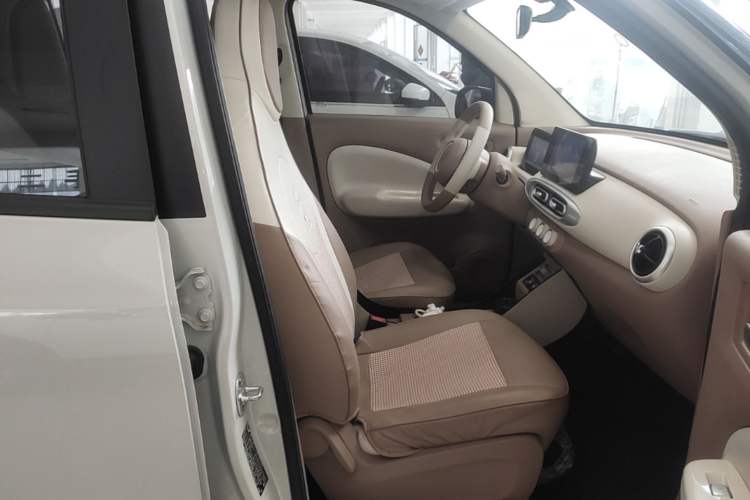 Used Wuling Hongguang MINIEV 2025 Four-Door Version Zhenxiang+ Edition Right Front Seat