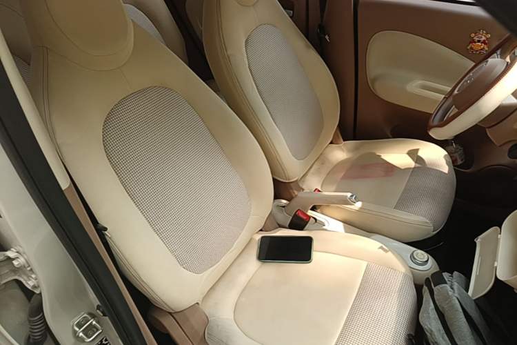 Used Wuling Hongguang MINIEV 2025 Four-Door Version Advanced Edition Right Front Seat