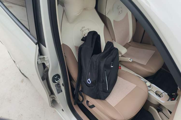 Used Wuling Hongguang MINIEV 2025 Four-Door Version Advanced Edition Right Front Seat
