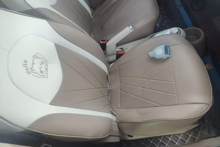 Used Wuling Hongguang MINIEV 2025 Four-Door Version Advanced Edition Right Front Seat