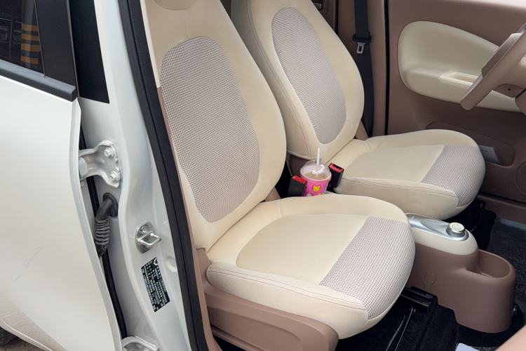 Used Wuling Hongguang MINIEV 2025 Four-Door Version Zhenxiang+ Edition Right Front Seat