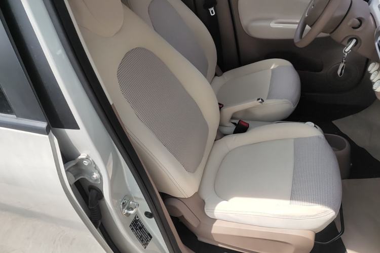 Used Wuling Hongguang MINIEV 2025 Four-Door Version Advanced Edition Right Front Seat