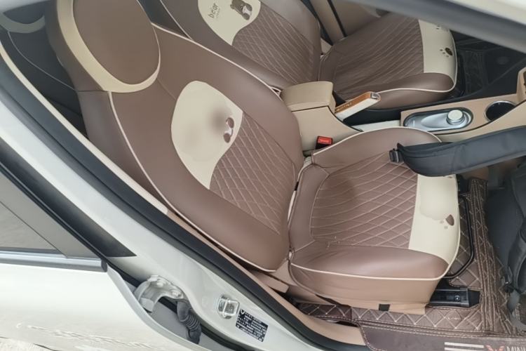 Used Wuling Hongguang MINIEV 2025 Four-Door Version Advanced Edition Right Front Seat
