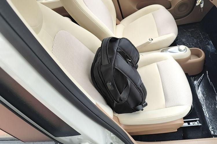 Used Wuling Hongguang MINIEV 2025 Four-Door Version Advanced Edition Right Front Seat