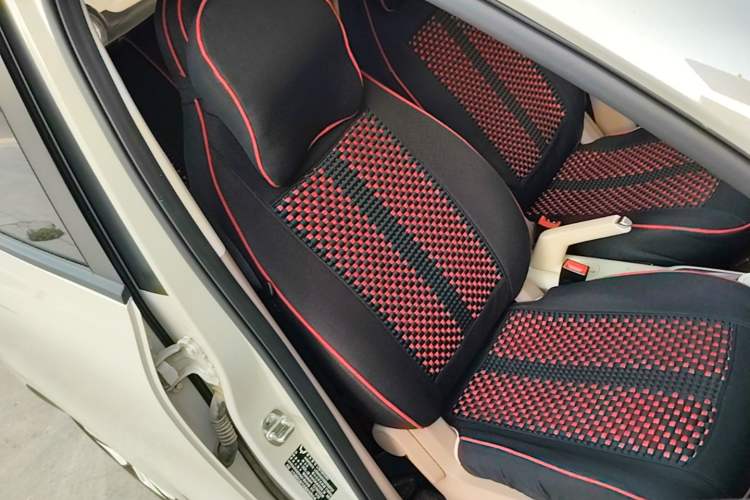 Used Wuling Hongguang MINIEV 2025 Four-Door Version Advanced Edition Right Front Seat