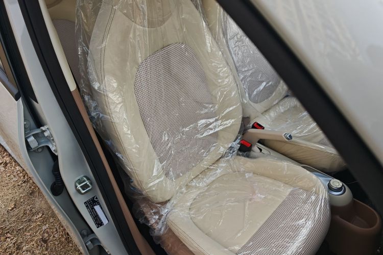 Used Wuling Hongguang MINIEV 2025 Four-Door Version Advanced Edition Right Front Seat