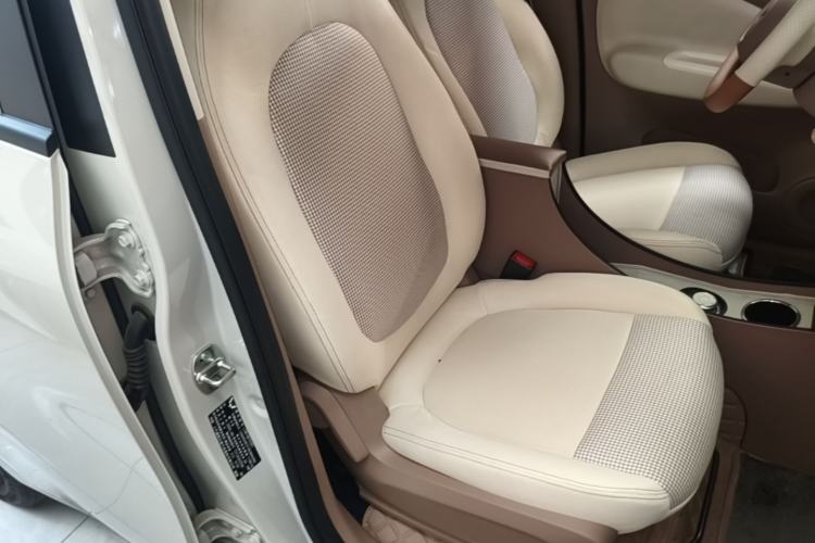 Used Wuling Hongguang MINIEV 2025 Four-Door Version Zhenxiang+ Edition Right Front Seat