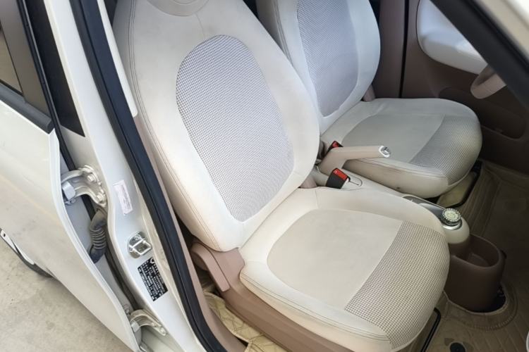 Used Wuling Hongguang MINIEV 2025 Four-Door Version Advanced Edition Right Front Seat