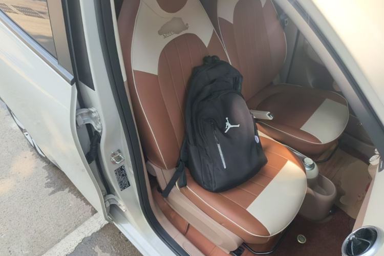 Used Wuling Hongguang MINIEV 2025 Four-Door Version Advanced Edition Right Front Seat