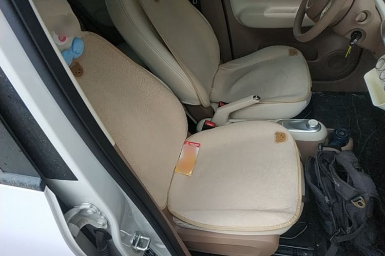 Used Wuling Hongguang MINIEV 2025 Four-Door Version Advanced Edition Right Front Seat