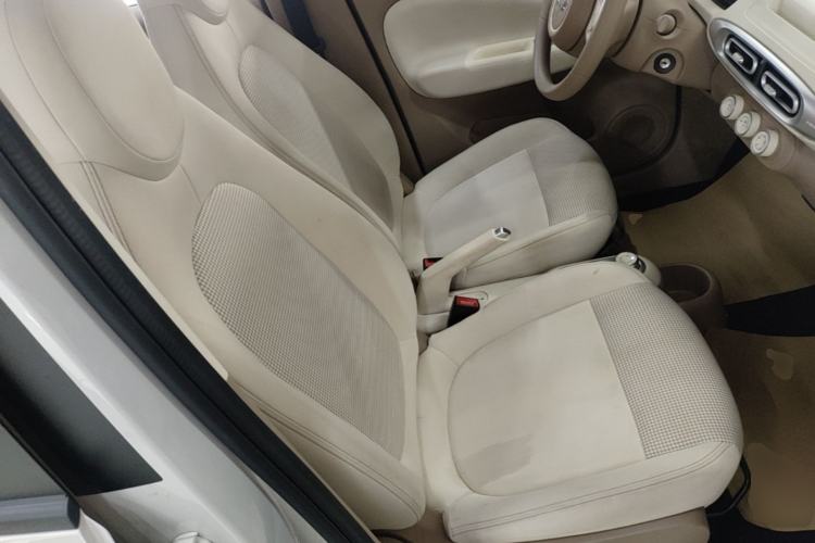 Used Wuling Hongguang MINIEV 2025 Four-Door Version Advanced Edition Right Front Seat