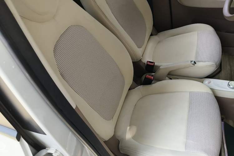 Used Wuling Hongguang MINIEV 2025 Four-Door Version Advanced Edition Right Front Seat
