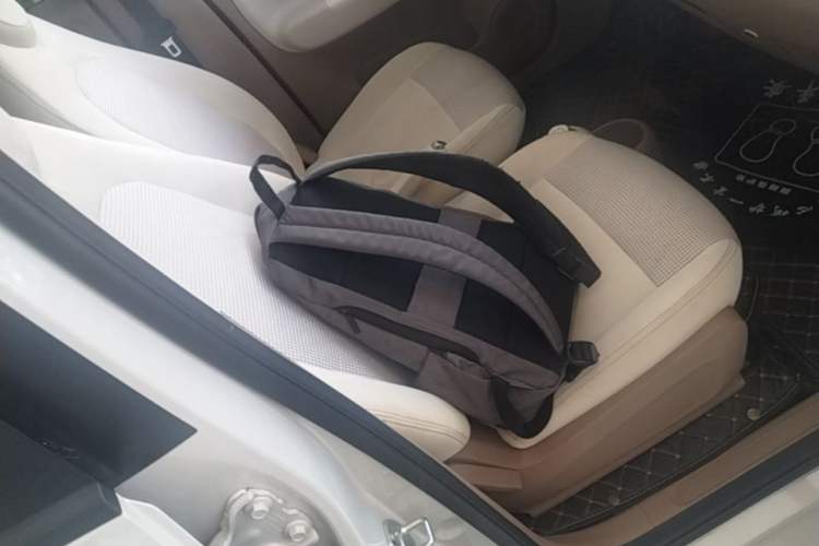 Used Wuling Hongguang MINIEV 2025 Four-Door Version Advanced Edition Right Front Seat