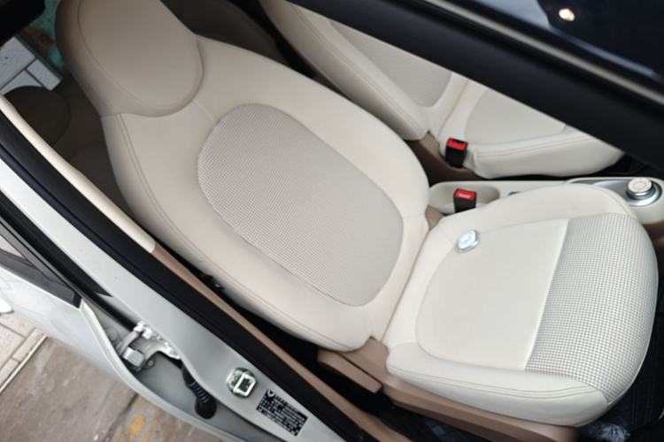 Used Wuling Hongguang MINIEV 2025 Four-Door Version Zhenxiang+ Edition Right Front Seat