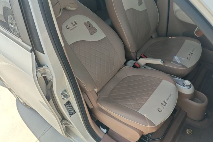 Used Wuling Hongguang MINIEV 2025 Four-Door Version Advanced Edition Right Front Seat