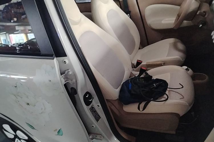 Used Wuling Hongguang MINIEV 2025 Four-Door Version Advanced Edition Right Front Seat