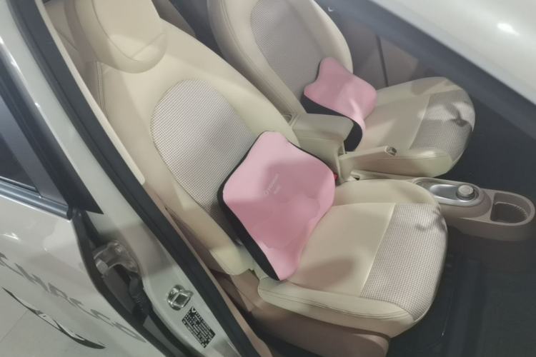 Used Wuling Hongguang MINIEV 2025 Four-Door Version Advanced Edition Right Front Seat