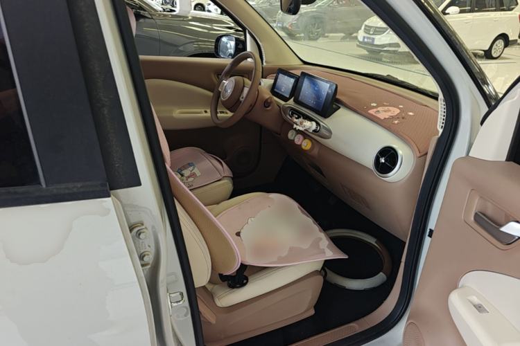 Used Wuling Hongguang MINIEV 2025 Four-Door Version Zhenxiang+ Edition Right Front Seat