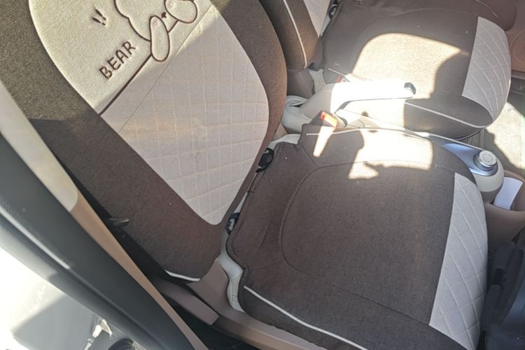 Used Wuling Hongguang MINIEV 2025 Four-Door Version Advanced Edition Right Front Seat