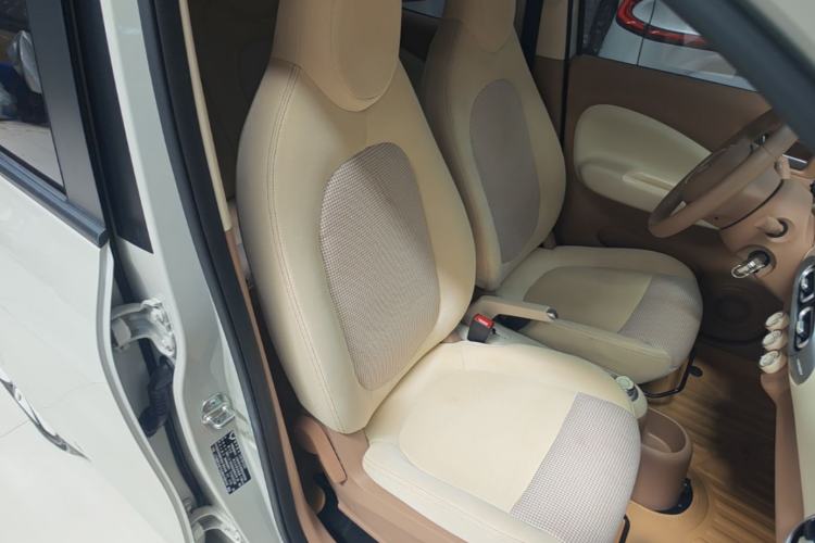 Used Wuling Hongguang MINIEV 2025 Four-Door Version Advanced Edition Right Front Seat