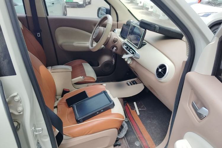Used Wuling Hongguang MINIEV 2025 Four-Door Version Advanced Edition Right Front Seat