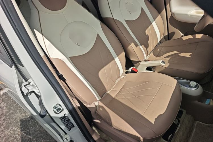 Used Wuling Hongguang MINIEV 2025 Four-Door Version Advanced Edition Right Front Seat