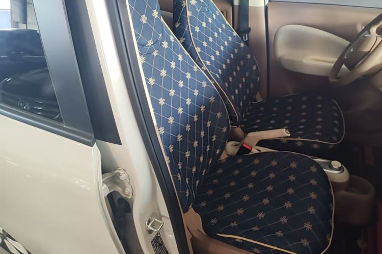 Used Wuling Hongguang MINIEV 2025 Four-Door Version Premium Edition Right Front Seat