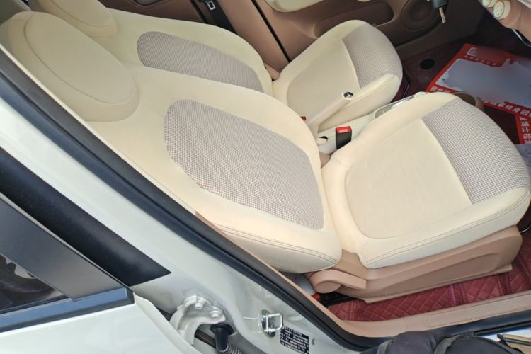 Used Wuling Hongguang MINIEV 2025 Four-Door Version Advanced Edition Right Front Seat