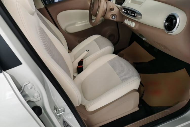 Used Wuling Hongguang MINIEV 2025 Four-Door Version Advanced Edition Right Front Seat