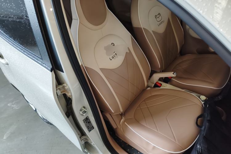 Used Wuling Hongguang MINIEV 2025 Four-Door Version Advanced Edition Right Front Seat