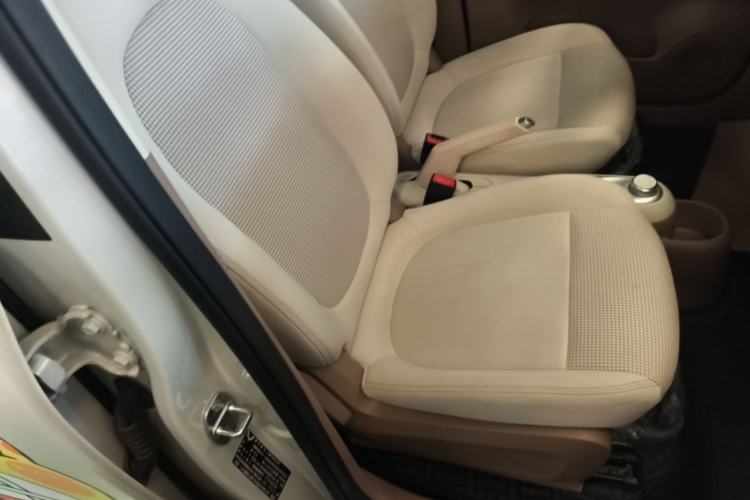 Used Wuling Hongguang MINIEV 2025 Four-Door Version Advanced Edition Right Front Seat