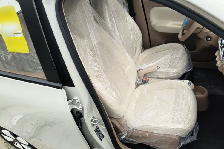 Used Wuling Hongguang MINIEV 2025 Four-Door Version Advanced Edition Right Front Seat