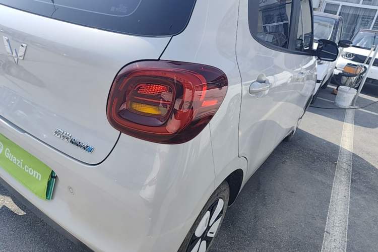 Used Wuling Hongguang MINIEV 2025 Four-Door Version Zhenxiang+ Edition Right Rear Taillight