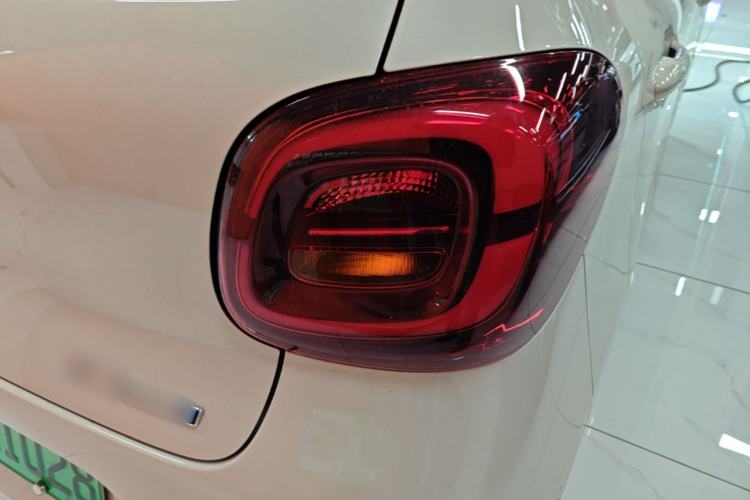 Used Wuling Hongguang MINIEV 2025 Four-Door Version 301km Zhenxiang+ Model Right Rear Taillight