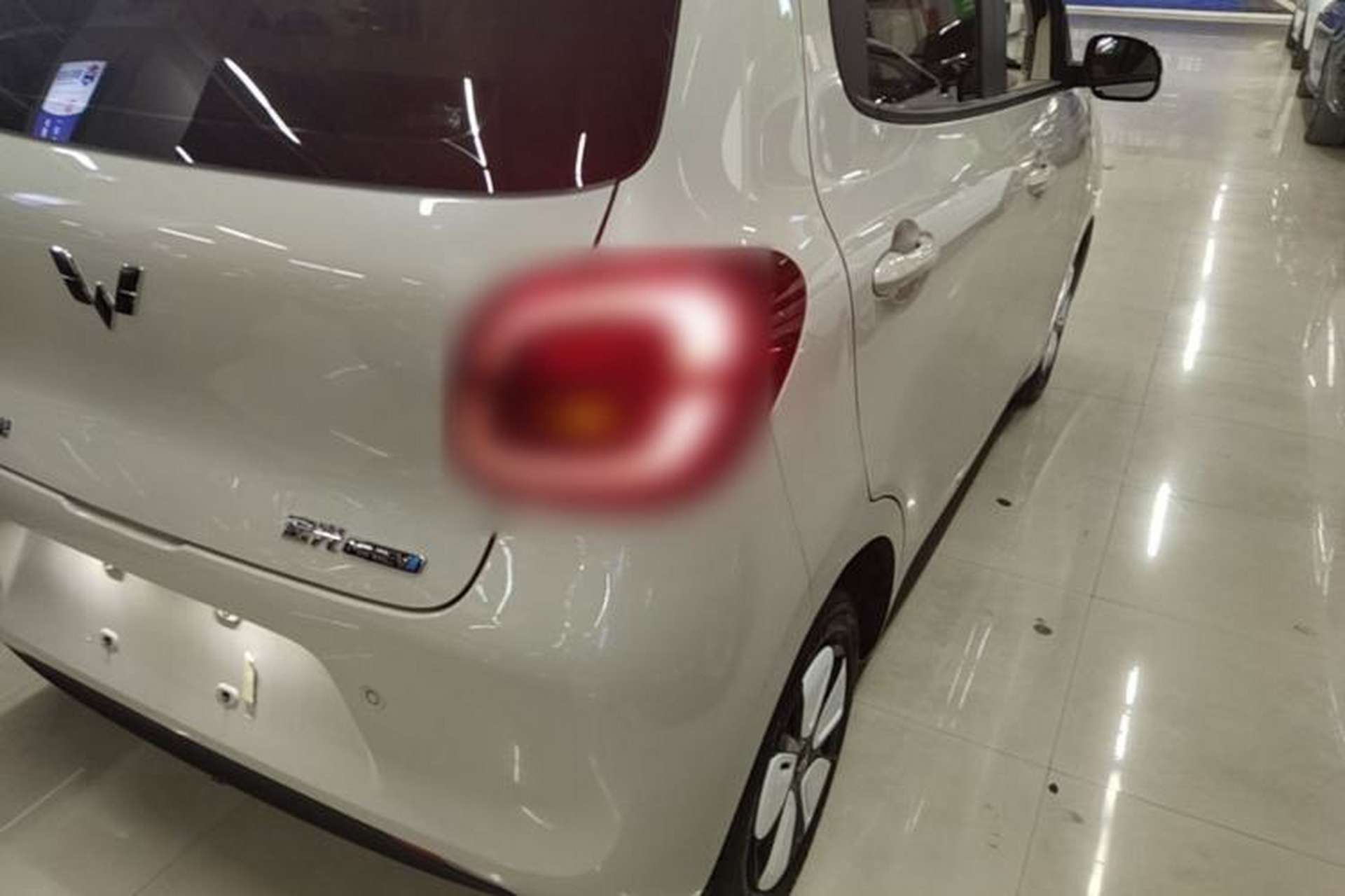 Used Wuling Hongguang MINIEV 2025 Four-Door Version Zhenxiang+ Edition Right Rear Taillight