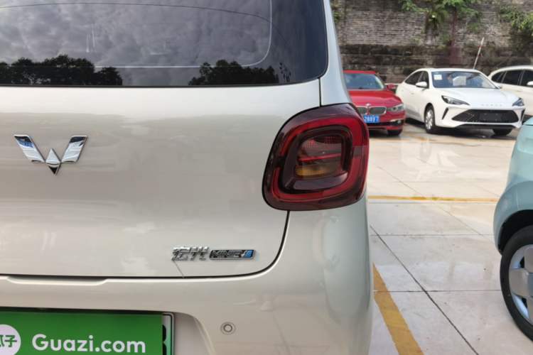 Used Wuling Hongguang MINIEV 2025 Four-Door Version Premium Edition Right Rear Taillight
