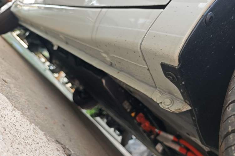 Used Wuling Hongguang MINIEV 2025 Four-Door Version Advanced Edition Right Side Sill