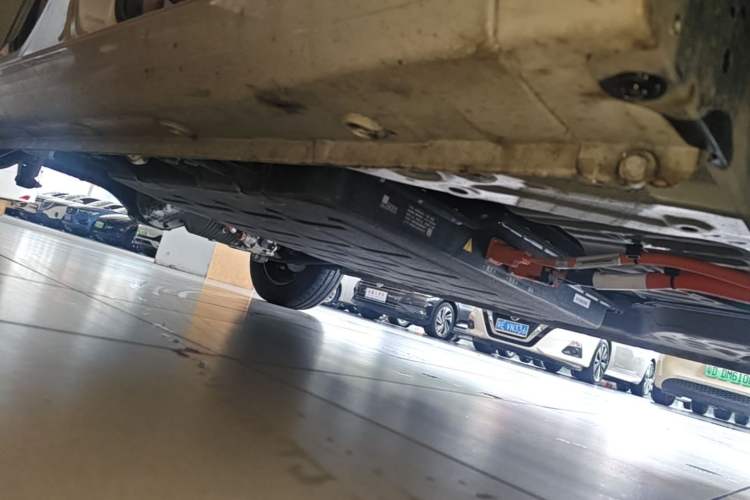 Used Wuling Hongguang MINIEV 2025 Four-Door Version Premium Edition Right Side Sill