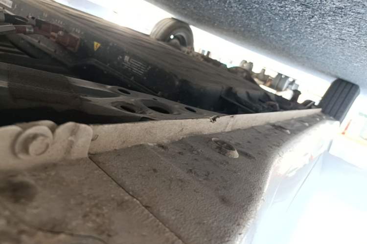 Used Wuling Hongguang MINIEV 2025 Four-Door Version Advanced Edition Right Side Sill