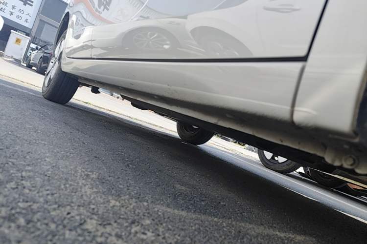 Used Wuling Hongguang MINIEV 2025 Four-Door Version Zhenxiang+ Edition Right Side Sill