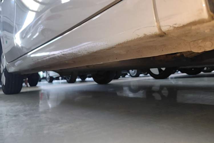 Used Wuling Hongguang MINIEV 2025 Four-Door Version Advanced Edition Right Side Sill