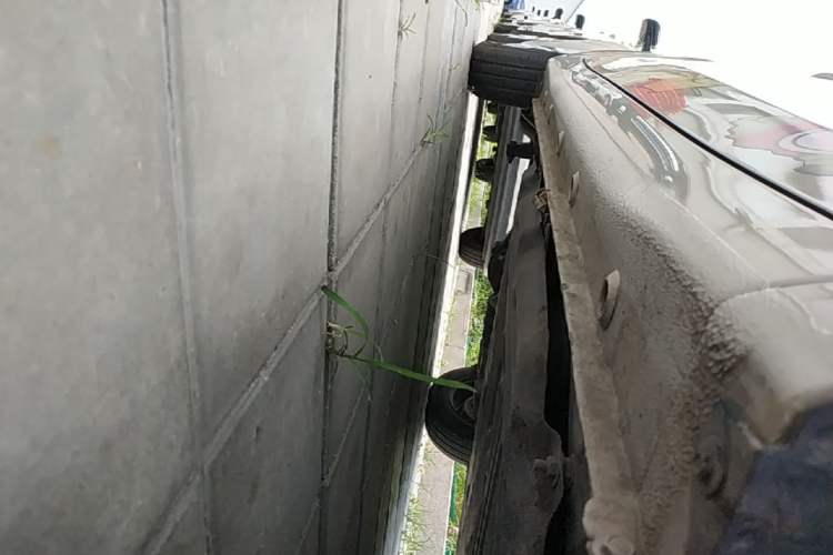 Used Wuling Hongguang MINIEV 2025 Four-Door Version Advanced Edition Right Side Sill