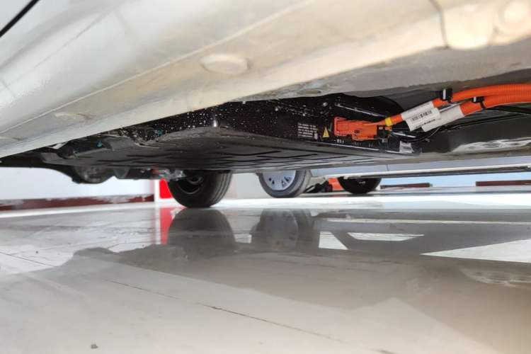 Used Wuling Hongguang MINIEV 2025 Four-Door Version Advanced Edition Right Side Sill