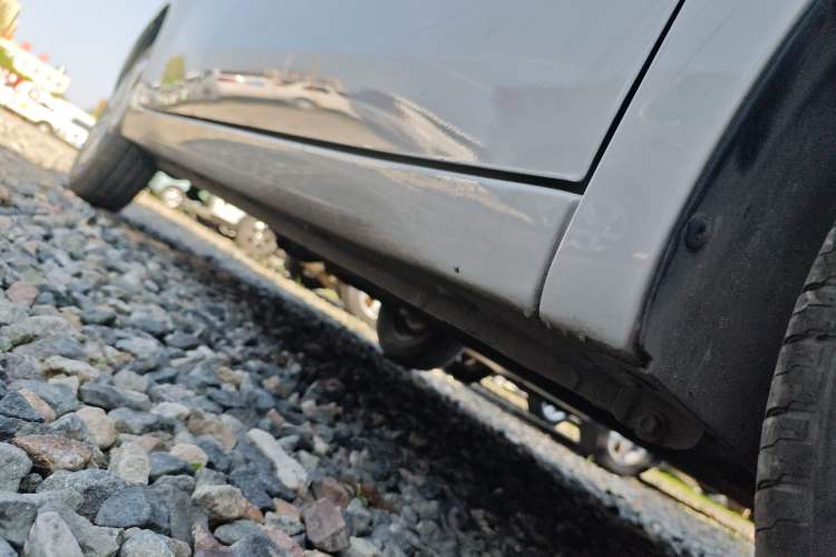 Used Wuling Hongguang MINIEV 2025 Four-Door Version Advanced Edition Right Side Sill