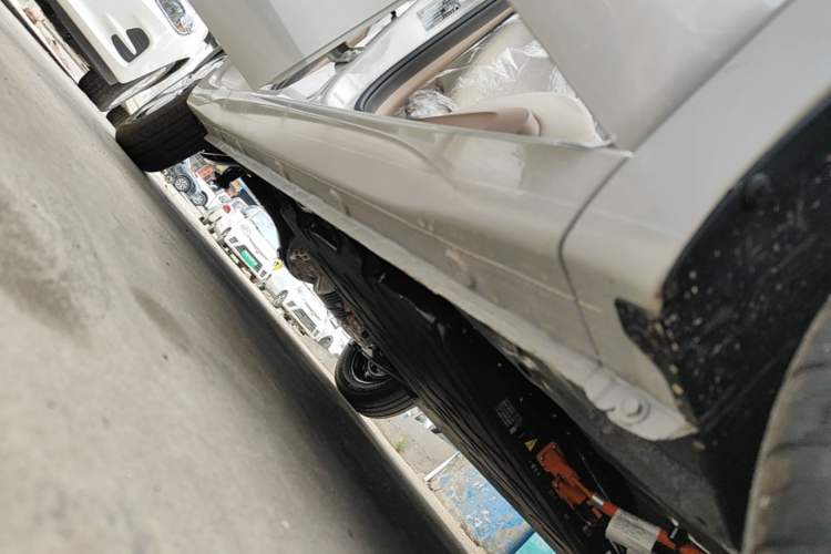Used Wuling Hongguang MINIEV 2025 Four-Door Version Advanced Edition Right Side Sill
