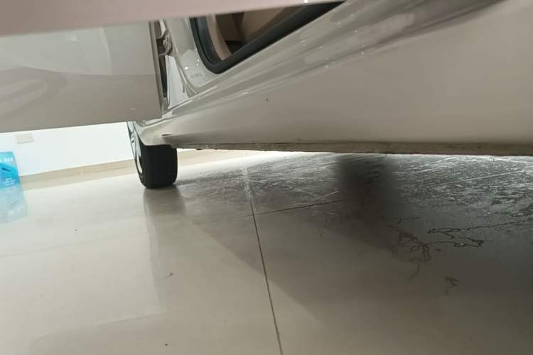 Used Wuling Hongguang MINIEV 2025 Four-Door Version Advanced Edition Right Side Sill