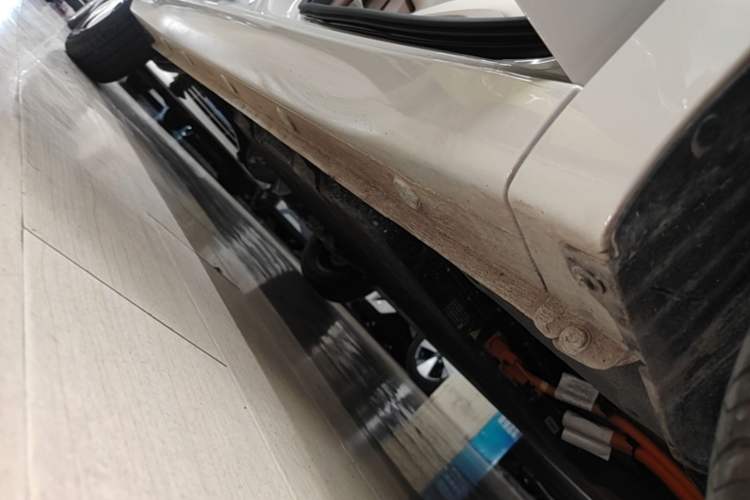 Used Wuling Hongguang MINIEV 2025 Four-Door Version Advanced Edition Right Side Sill