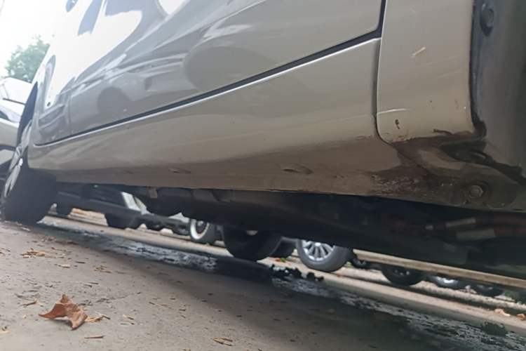 Used Wuling Hongguang MINIEV 2025 Four-Door Version Zhenxiang+ Edition Right Side Sill